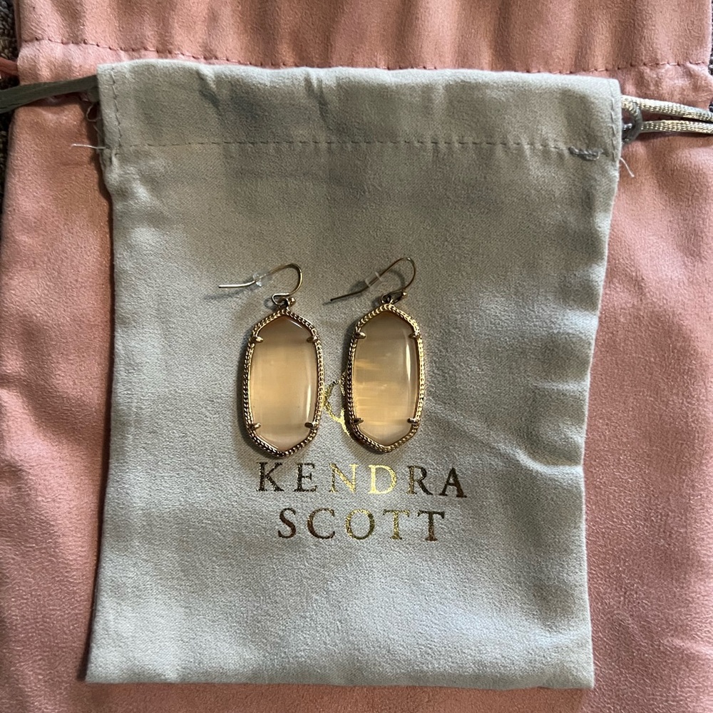 Kendra Scott Elle Drop Rose Gold Earrings